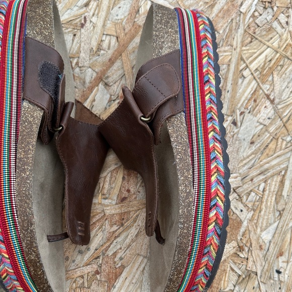 SO Brown Women's Slip On Sandal’s size 9 - Picture 5 of 8